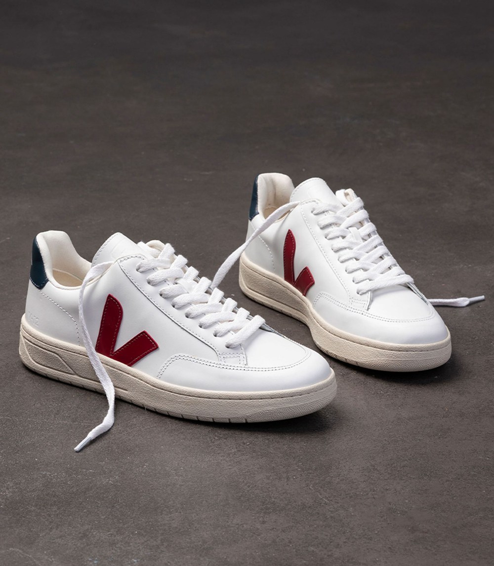 Veja Sneakers Mens - V-12 Leather - White - 5410CHTXW